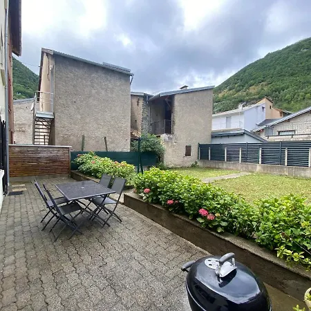 A Au Pied Du Montcalm Apartmán Auzat